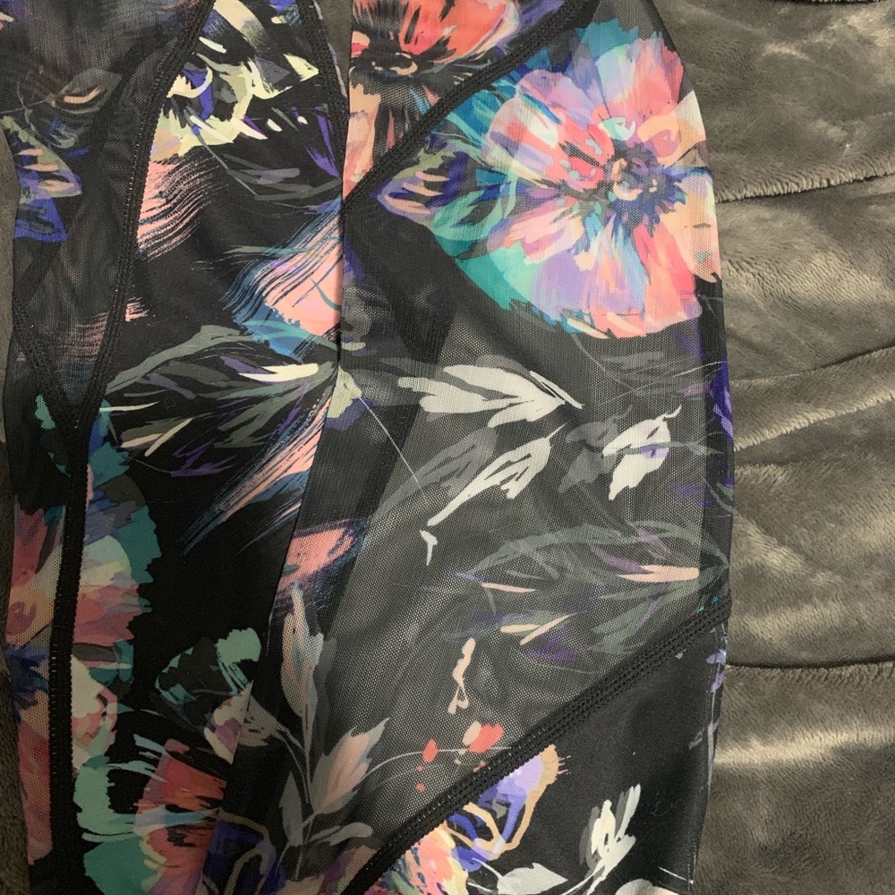 COPY - Fabletics yoga set - Picture 3 of 4